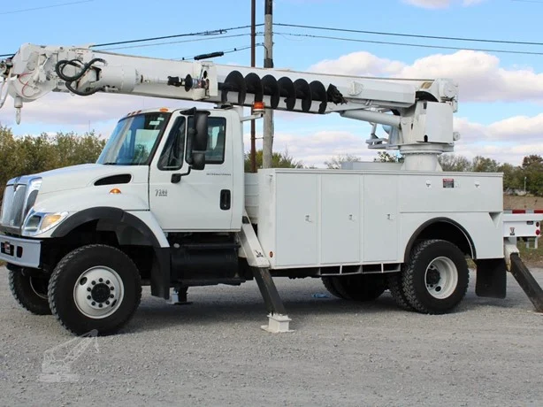 2007 ALTEC DM47 MOUNTED ON 2007 INTERNATIONAL WORKSTAR 7300