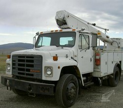 1989 Hi RANGER TL37P MOUNTED ON 1989 INTERNATIONAL S1900
