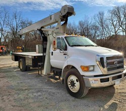 2015 NATIONAL 571E2 MOUNTED ON 2015 FORD F750