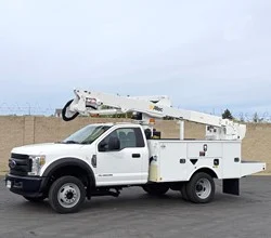 2019 ALTEC AT40G MOUNTED ON 2019 FORD F550