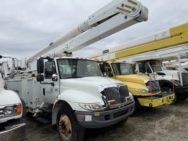 2007 ALTEC AA755L MOUNTED ON 2007 INTERNATIONAL DURASTAR 4300