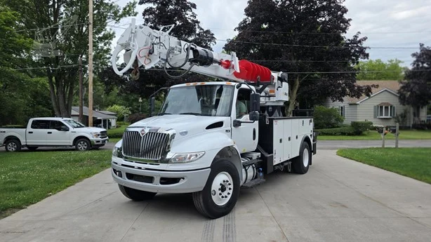 2019 Altec DM47BTR MOUNTED ON 2019 INTERNATIONAL MV