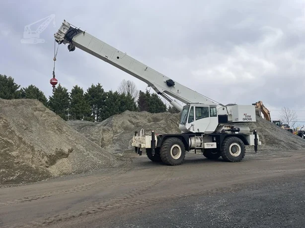 2007 GROVE RT535E