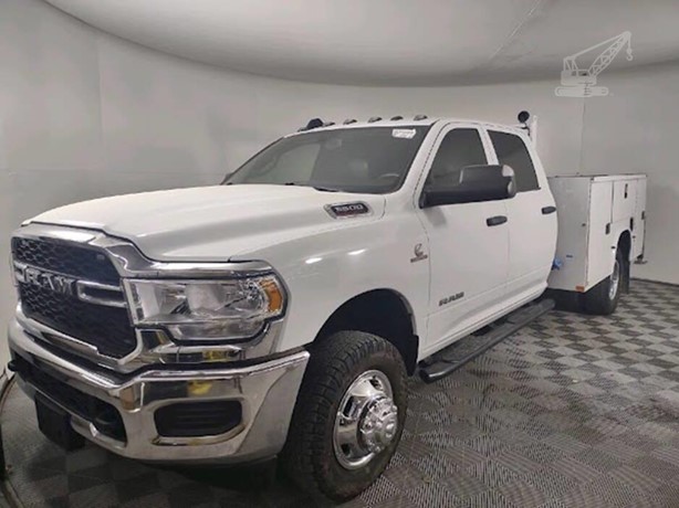 2022 LIFTMOORE 4000X MOUNTED ON 2022 RAM 3500 TRADESMAN