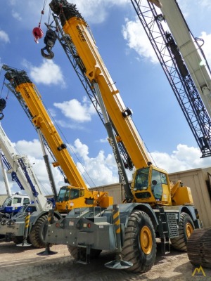 2012 Grove RT890E