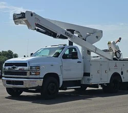 2023 VERSALIFT VST52MHI MOUNTED ON 2023 CHEVROLET 6500