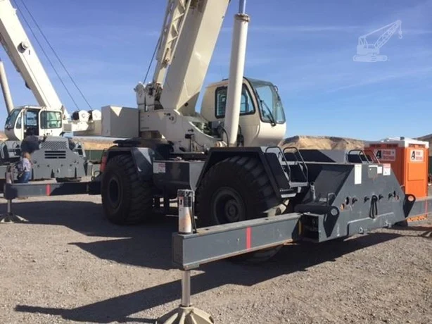 2011 TEREX RT555-1