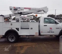2018 Versalift SST40EIH MOUNTED ON 2018 RAM 5500 HD