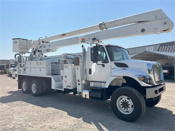 2015 ALTEC AN67-E100 MOUNTED ON 2015 INTERNATIONAL WORKSTAR 7400
