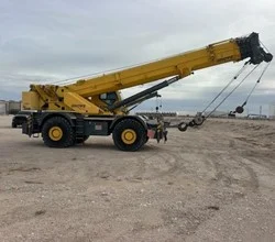 2014 Grove RT890E