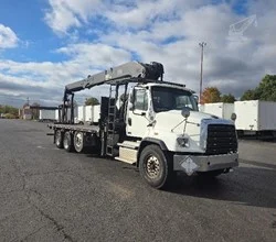 2019 Hiab 335K-4 HIPRO MOUNTED ON 2019 FREIGHTLINER 114SD