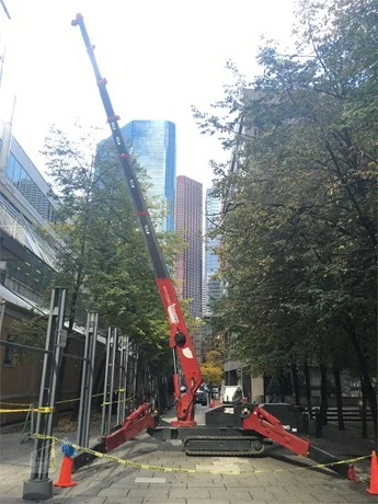 2015 UNIC SPYDERCRANE URW376