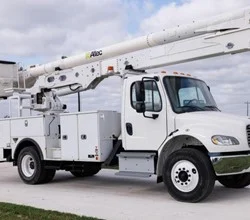 2018 Altec AA55 MH MOUNTED ON 2018 FREIGHTLINER BUSINESS CLASS M2 106