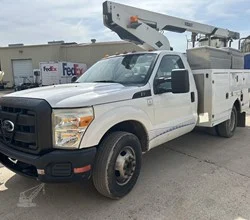 2011 Versalift TEL29NE MOUNTED ON 2011 FORD F350
