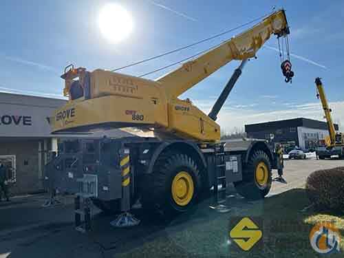 2019 Grove GRT880