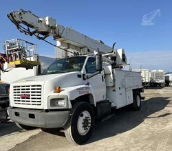 2004 VERSALIFT VXD47 MOUNTED ON 2004 GMC TOPKICK C7500
