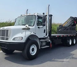 2006 Palfinger PK56002 MOUNTED ON FREIGHTLINER BUSINESS CLASS M2 112