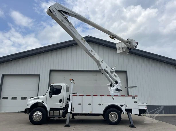 2018 ALTEC AA55 MH MOUNTED ON 2018 FREIGHTLINER BUSINESS CLASS M2 106