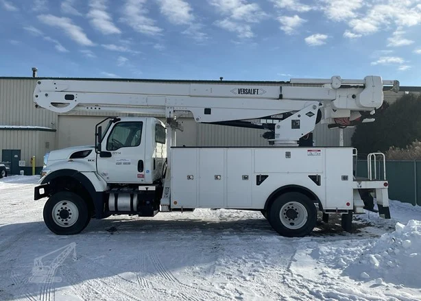 2022 VERSALIFT VN555MHI MOUNTED ON 2022 INTERNATIONAL HV