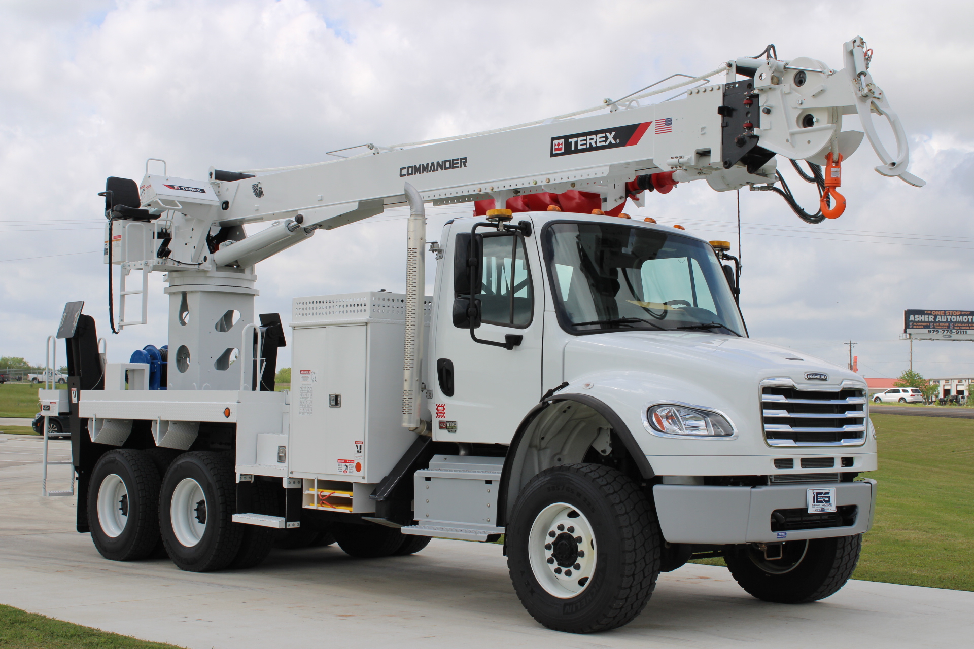 2025 Terex Commander 6060