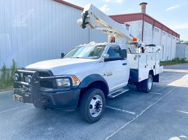 2016 ETI ETC37IH MOUNTED ON 2016 DODGE RAM 5500