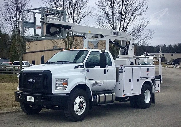 2023 VERSALIFT VTP40NE MOUNTED ON 2023 FORD F750