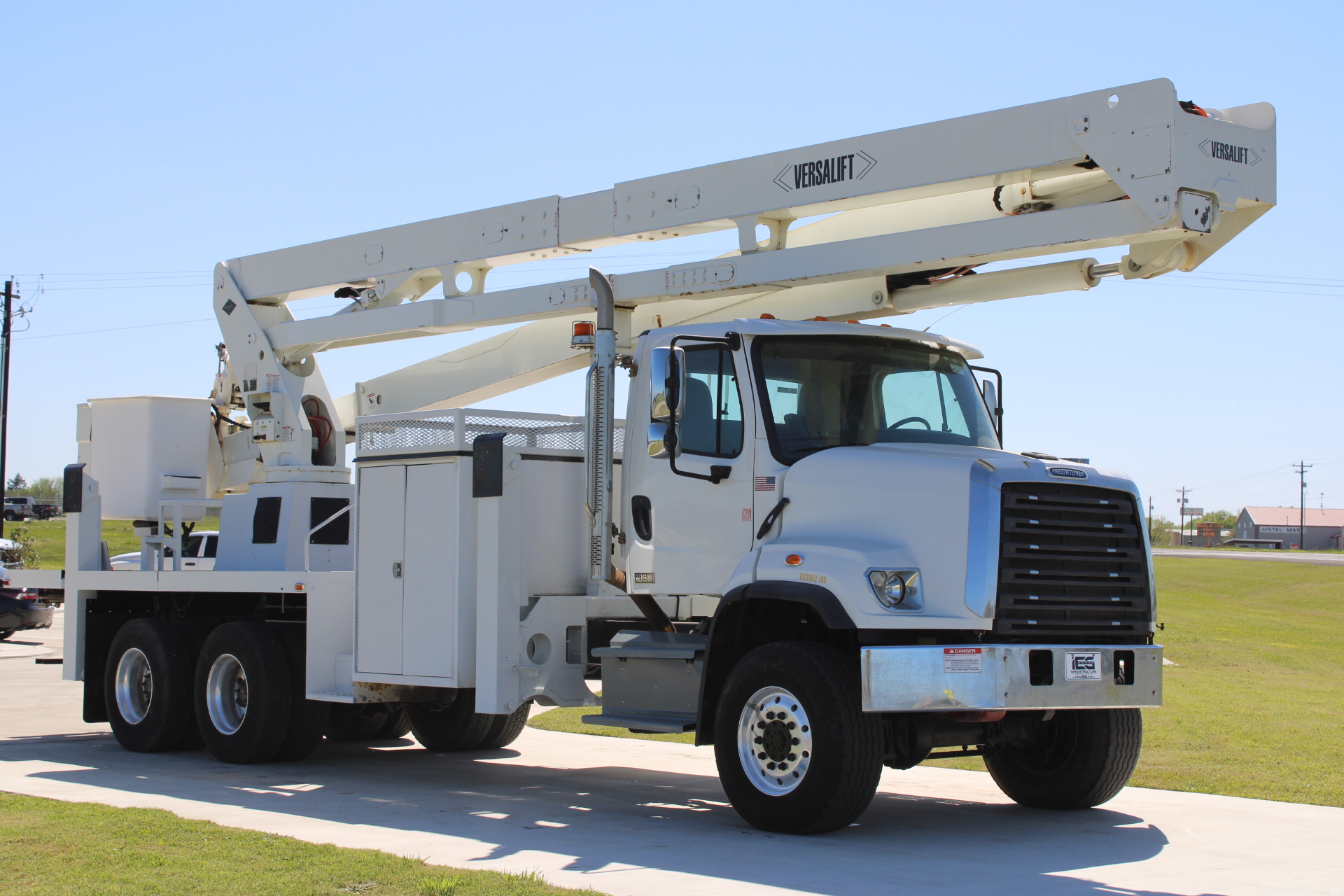 2015 Versalift VST-9500