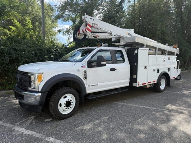 2017 ALTEC AT40G MOUNTED ON 2017 FORD F550