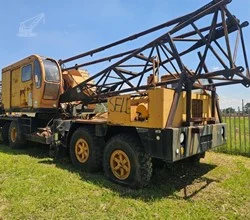 1973 P & H 670TC