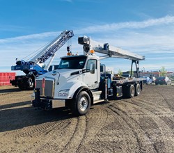 2023 MANITEX 30100C MOUNTED ON 2023 KENWORTH T880