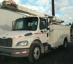 2012 TEREX SC45 MOUNTED ON 2012 FREIGHTLINER BUSINESS CLASS M2 106
