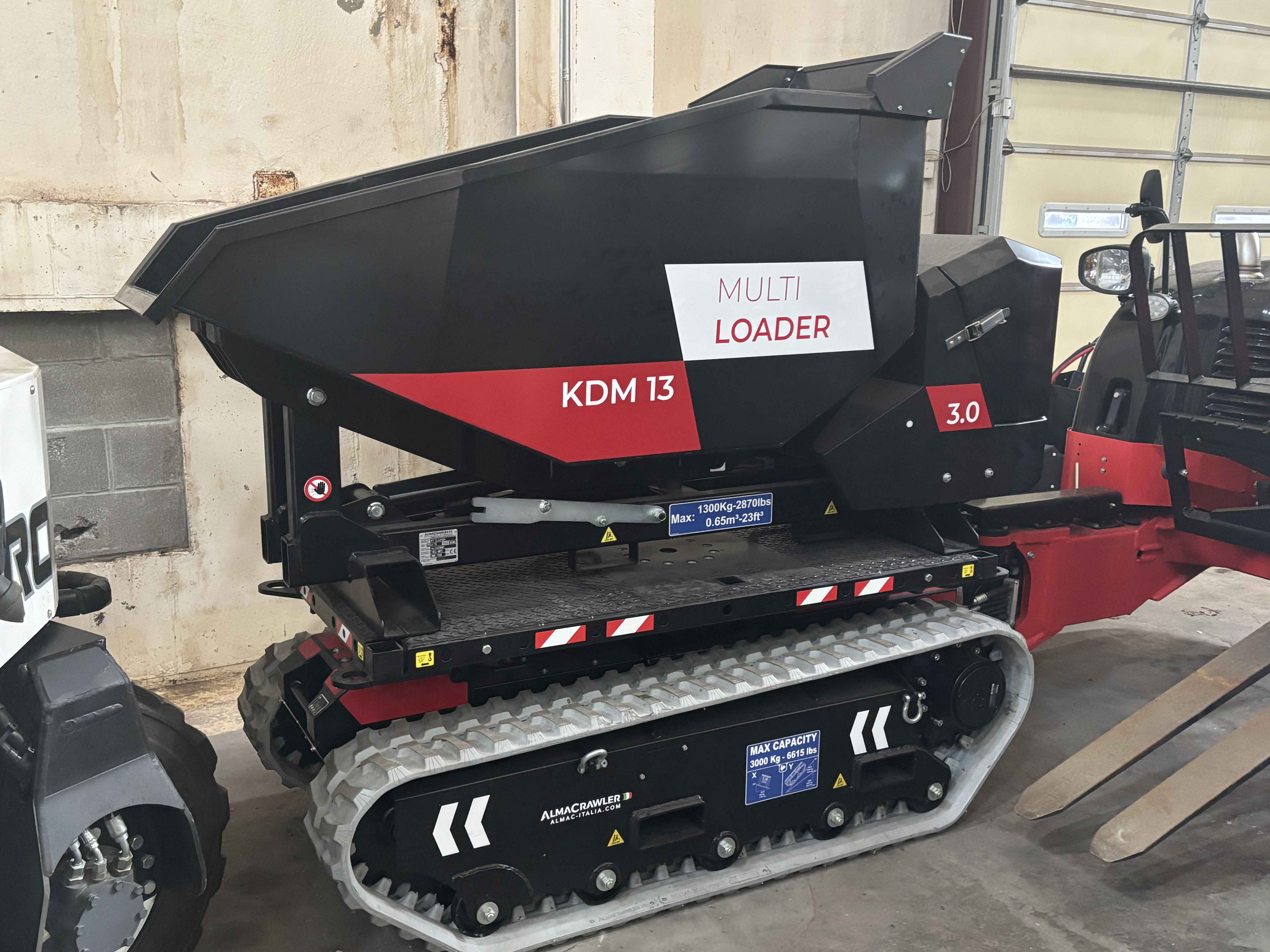 2023 ALMACRAWLER Multi-Loader 3.0 RT