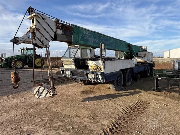 1900 P & H T300