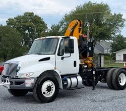 2019 Effer 135/3S MOUNTED ON 2019 INTERNATIONAL DURASTAR 4300