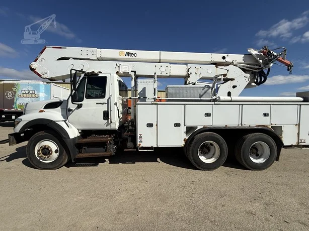 2013 ALTEC A55OC MOUNTED ON 2013 INTERNATIONAL WORKSTAR 7400
