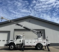 2018 ALTEC DC47TR MOUNTED ON 2018 FREIGHTLINER BUSINESS CLASS M2 106