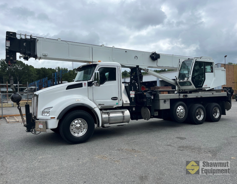 2017 National Crane NBT45127