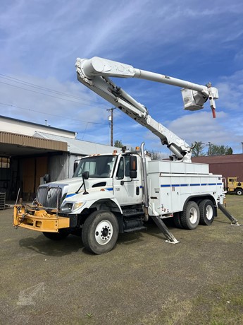2016 ALTEC AM50 MOUNTED ON 2016 INTERNATIONAL WORKSTAR 7500