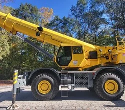 2017 Grove GRT8100