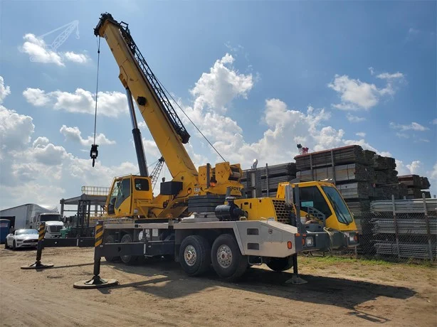 2013 GROVE TMS800E