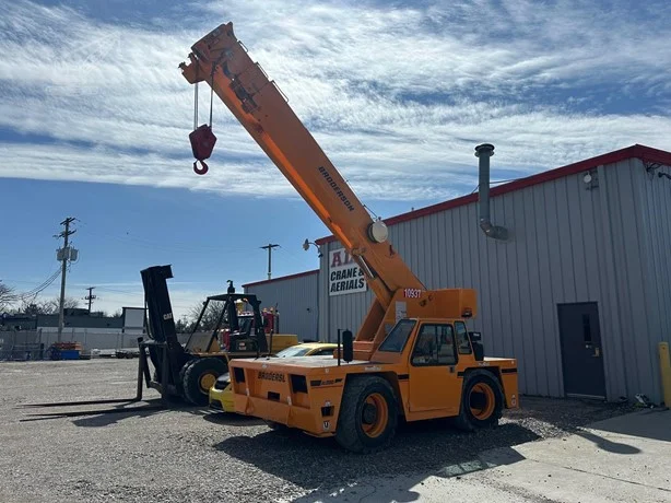 2014 BRODERSON IC200-3H