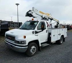 2006 Altec A65 MOUNTED ON 2006 GMC TOPKICK C5500