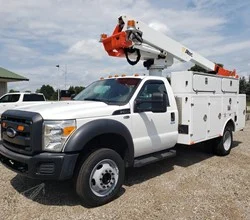 2012 ALTEC AT235 MOUNTED ON 2012 FORD F450 XL