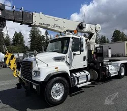 2017 National 600H MOUNTED ON 2017 FREIGHTLINER CORONADO 114
