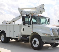 2007 Altec TA41M MOUNTED ON 2007 INTERNATIONAL DURASTAR 4200