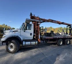 2000 Imt 16000 MOUNTED ON 2000 INTERNATIONAL WORKSTAR 7600