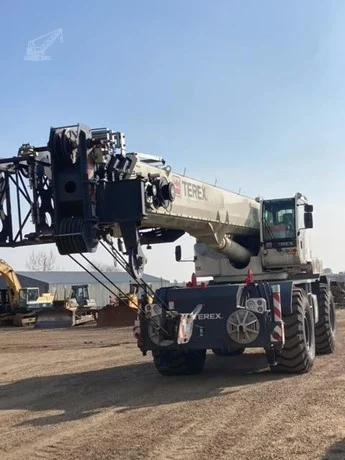 2018 TEREX RT100US
