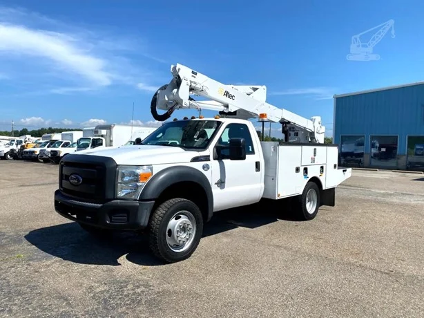 2016 Altec AT37G MOUNTED ON 2016 FORD F550