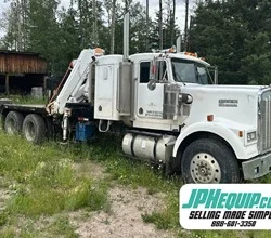 1984 Ferrari 147.2 MOUNTED ON KENWORTH W900