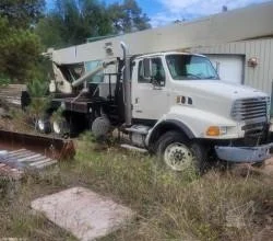 2007 National 1400A MOUNTED ON 2007 STERLING ACTERRA
